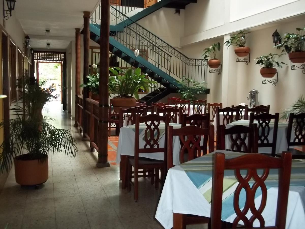 Hotel Valdivia Plaza Jardin Exterior photo